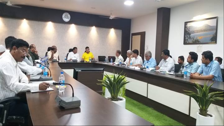 परसवाड़ा क्षेत्र के विकास कार्य गुणवत्ता के साथ तय समय पर हों